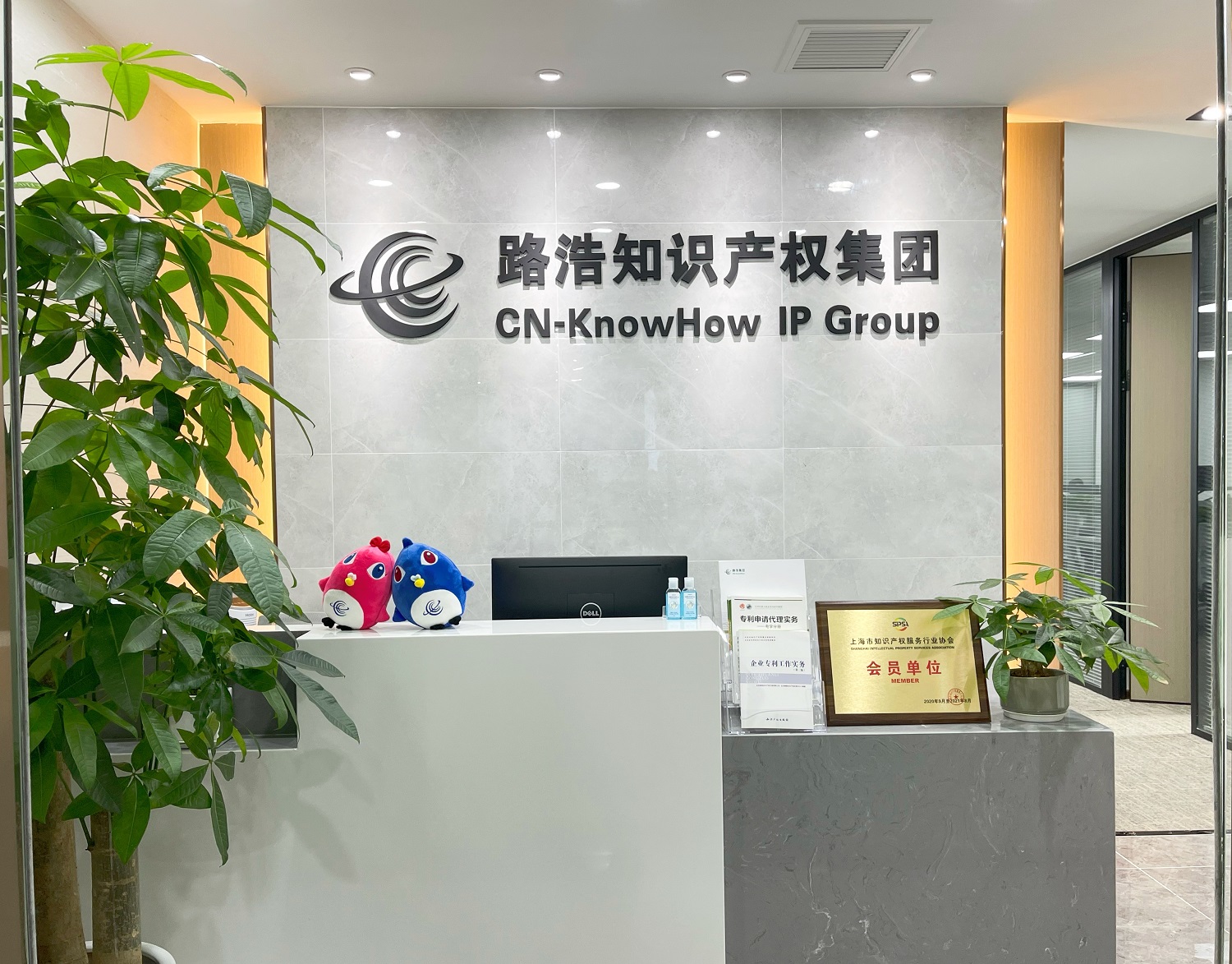 上海.jpg 上海.jpg